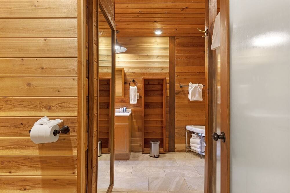 Photo of Bathroom in June Lake