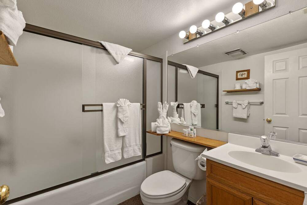Photo of Bathroom in June Lake
