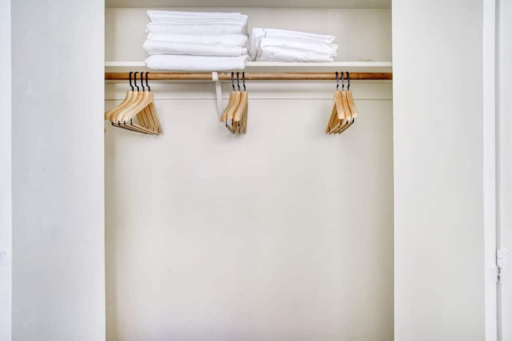 Photo of Bedroom in Redwood City