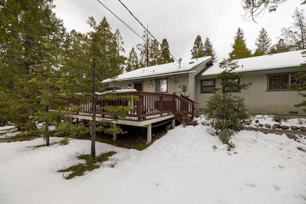 Photo of Outdoor in Oakhurst
