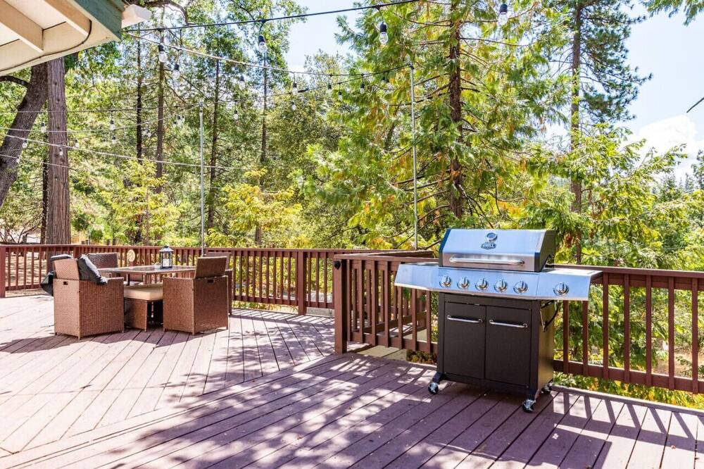 Photo of Outdoor in Oakhurst