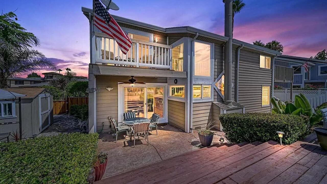 Photo of Patio Balcony in Discovery Bay