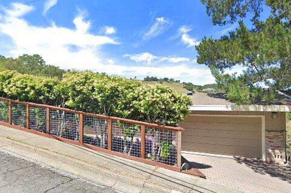 Photo of Others in San Anselmo