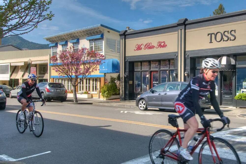 Photo of Others in San Anselmo