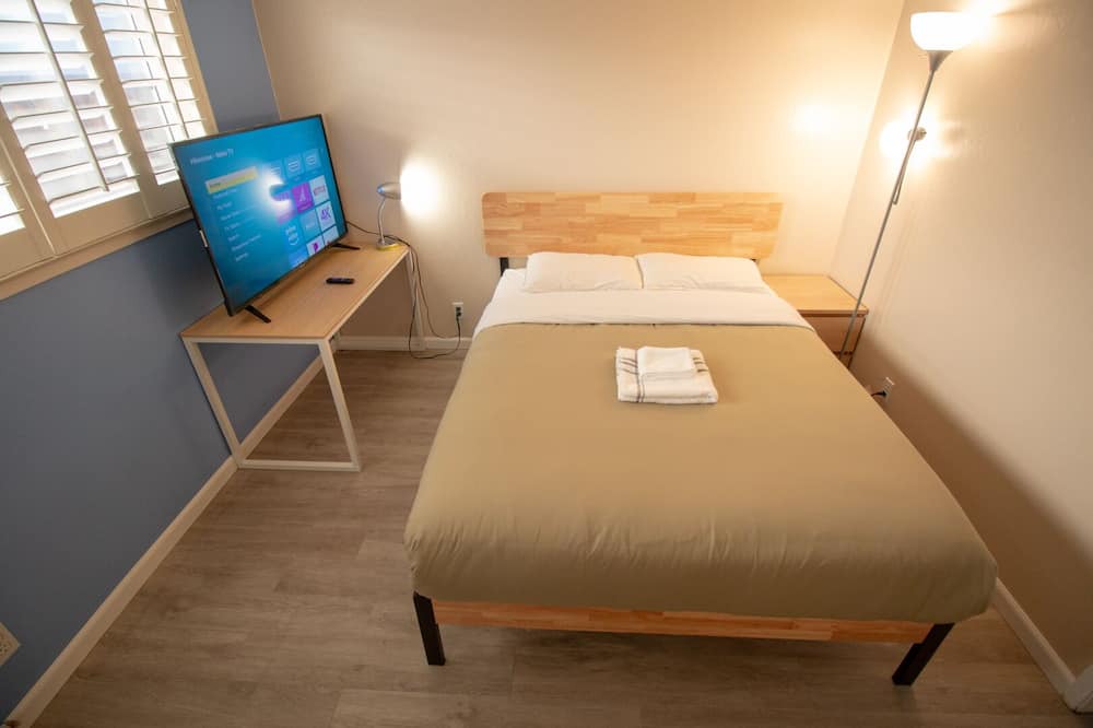 Photo of Bedroom in Almaden