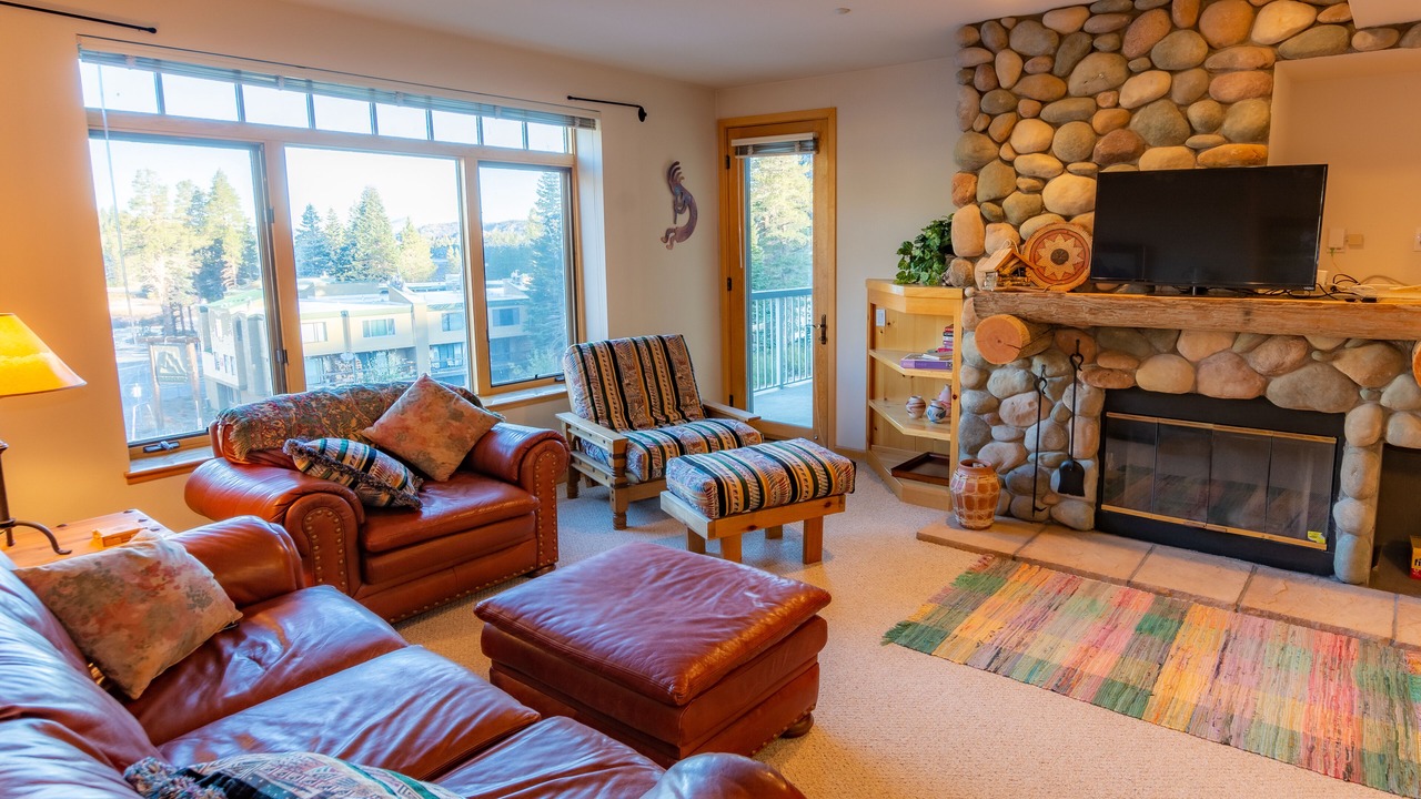 Photo of Livingroom in Kirkwood