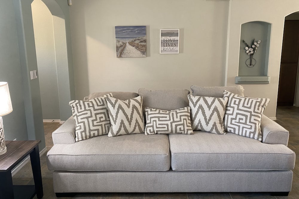 Photo of Livingroom in Lake Havasu City