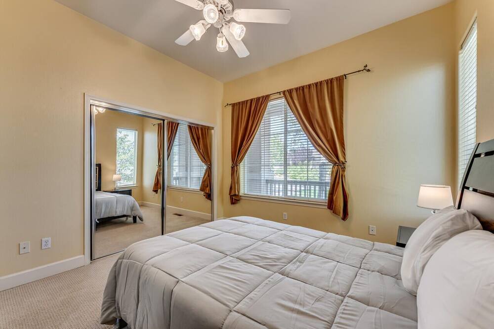 Photo of Bedroom in Reno