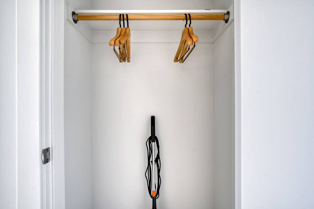 Photo of Bedroom in Downtown Oakland