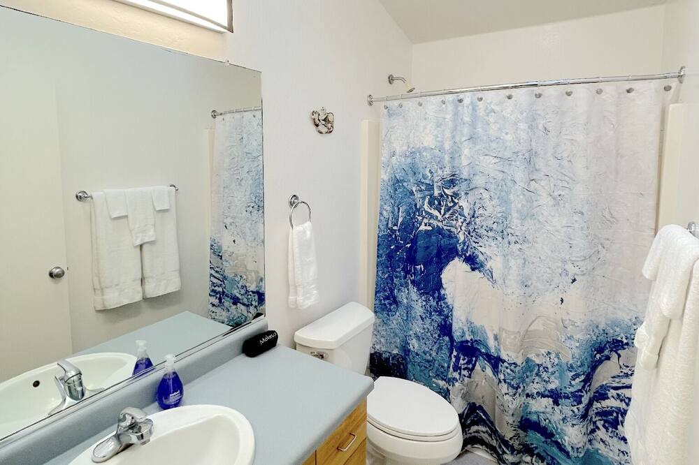 Photo of Bathroom in Westside Santa Cruz