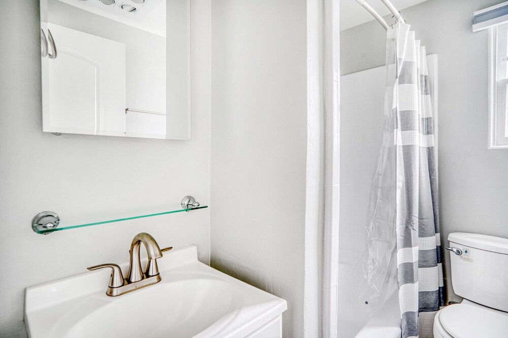 Photo of Bedroom in Downtown North