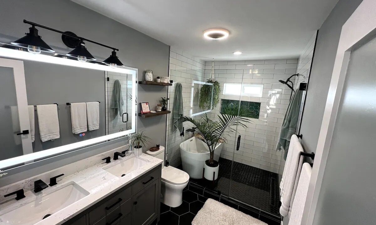 Photo of Bathroom in Oakland