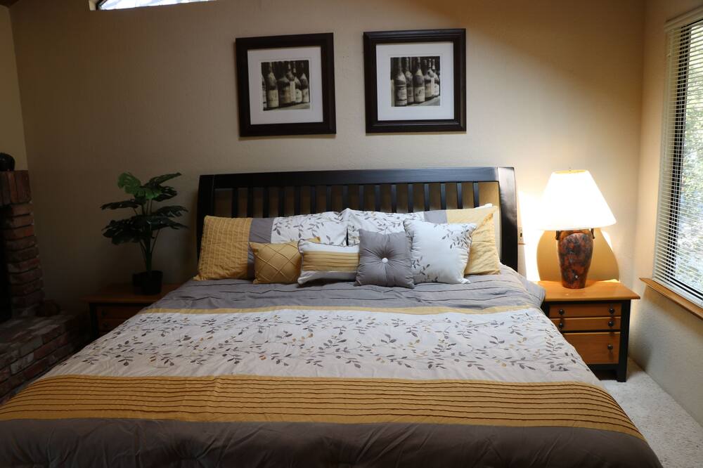 Photo of Bedroom in Bass Lake