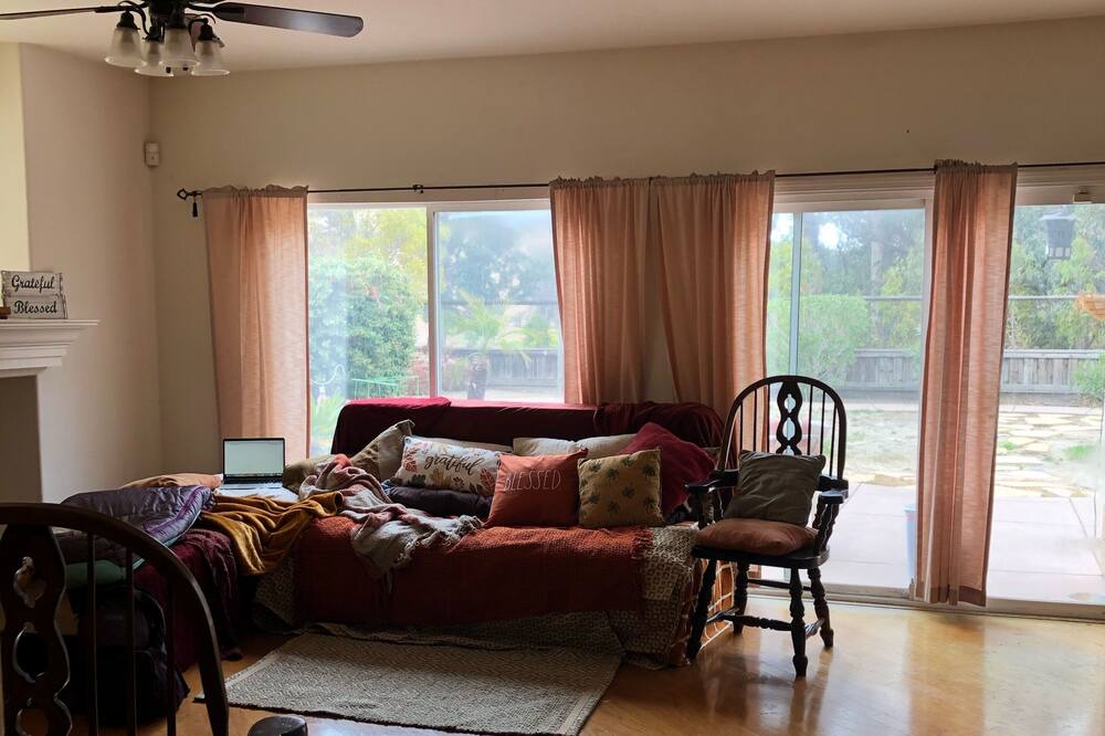 Photo of Livingroom in Vallejo