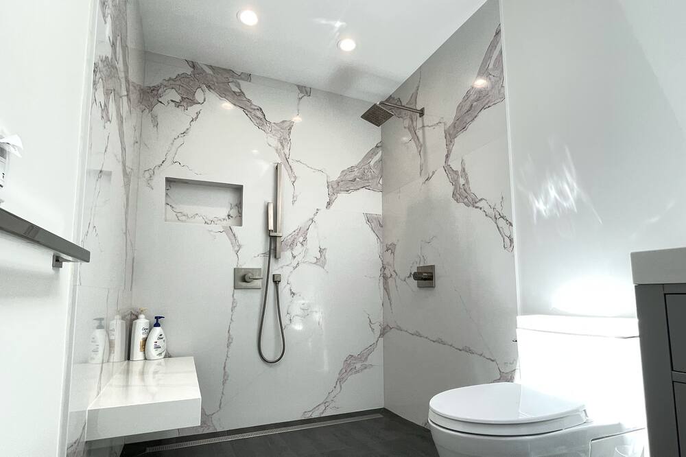 Photo of Bathroom in Santa Venetia
