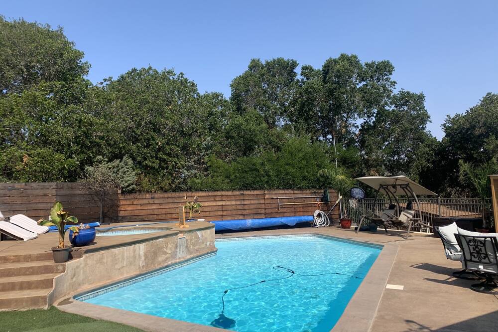 Photo of Outdoor in Monterey
