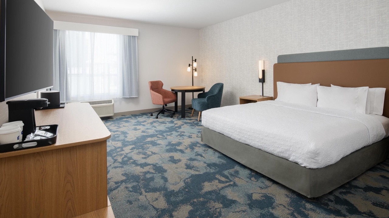 Photo of Bedroom in NoHo Arts District