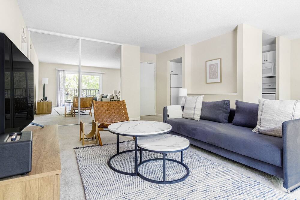 Photo of Livingroom in Palo Alto