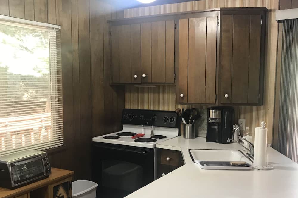 Photo of Kitchen in Mi-Wuk Village