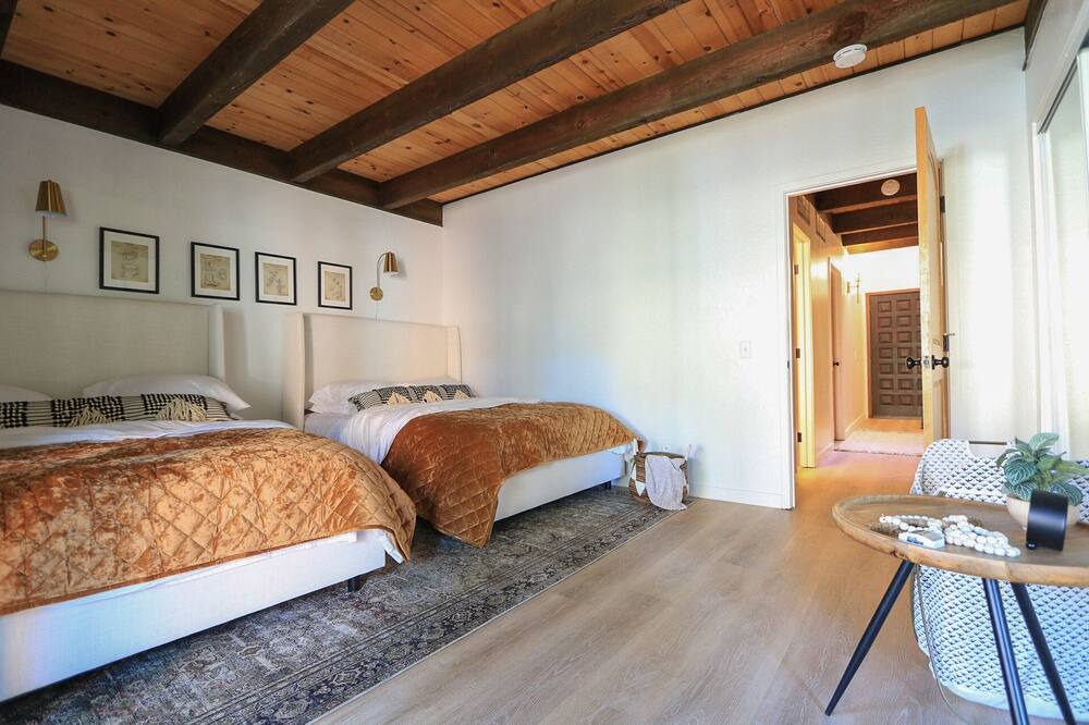 Photo of Bedroom in Kings Beach