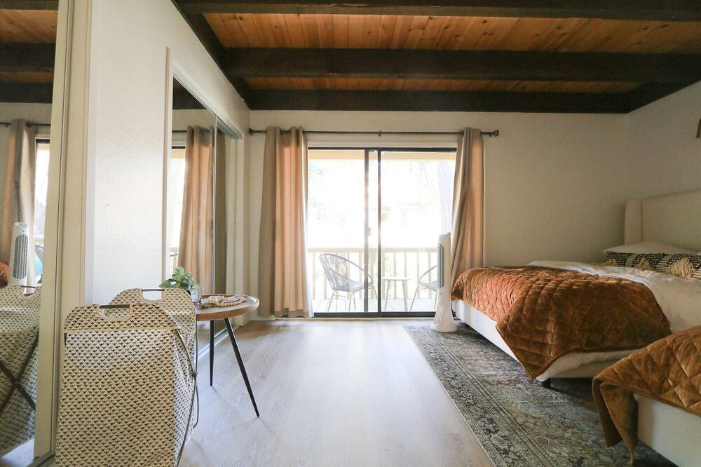 Photo of Bedroom in Kings Beach