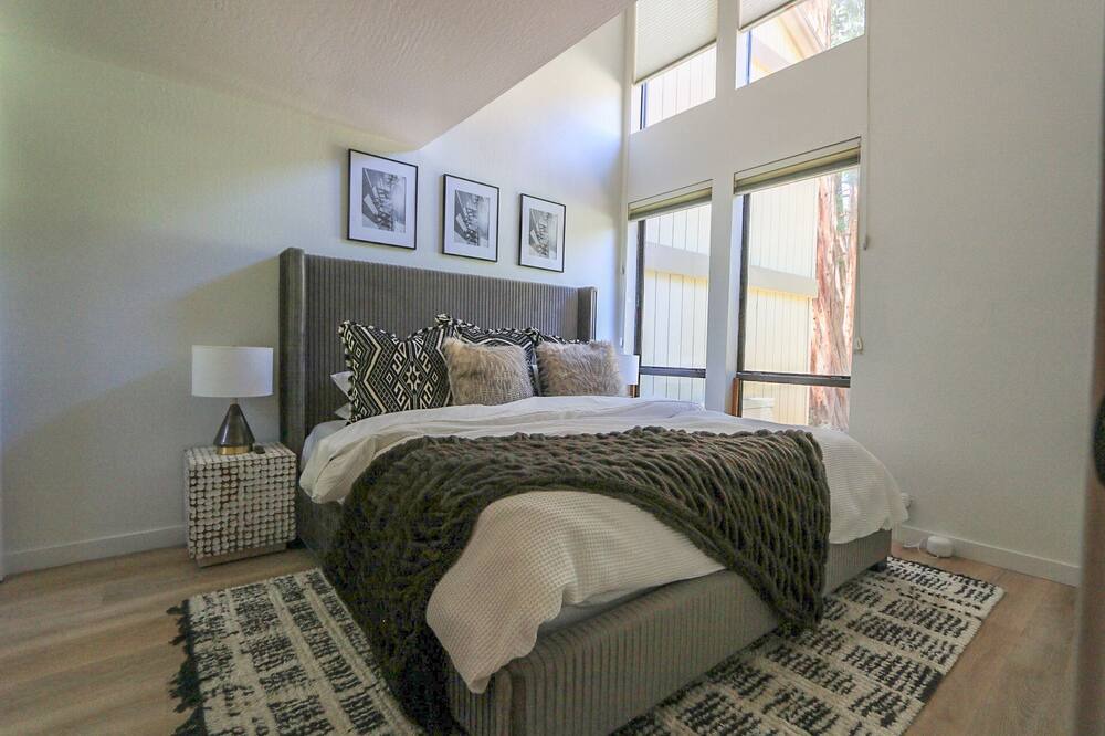 Photo of Bedroom in Kings Beach