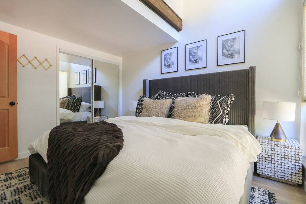 Photo of Bedroom in Kings Beach