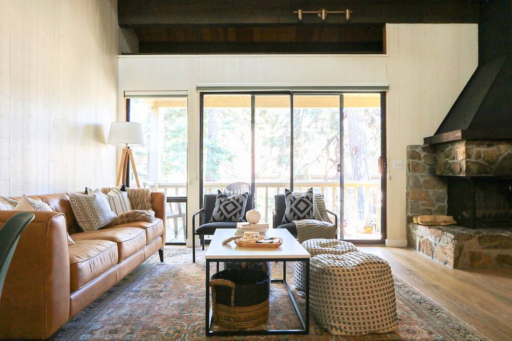 Photo of Livingroom in Kings Beach