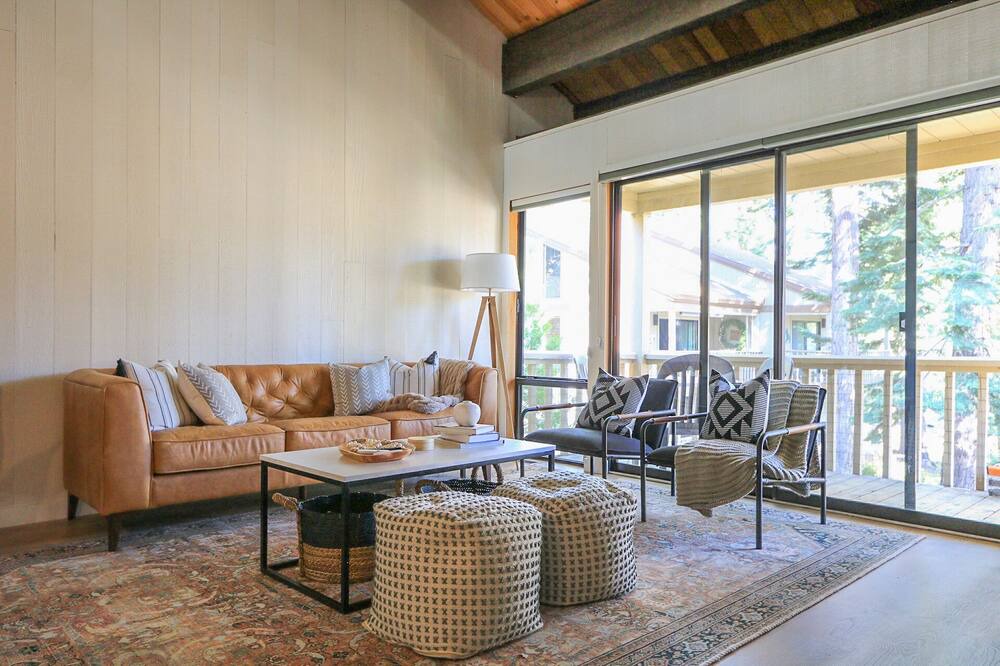 Photo of Patio Balcony in Kings Beach