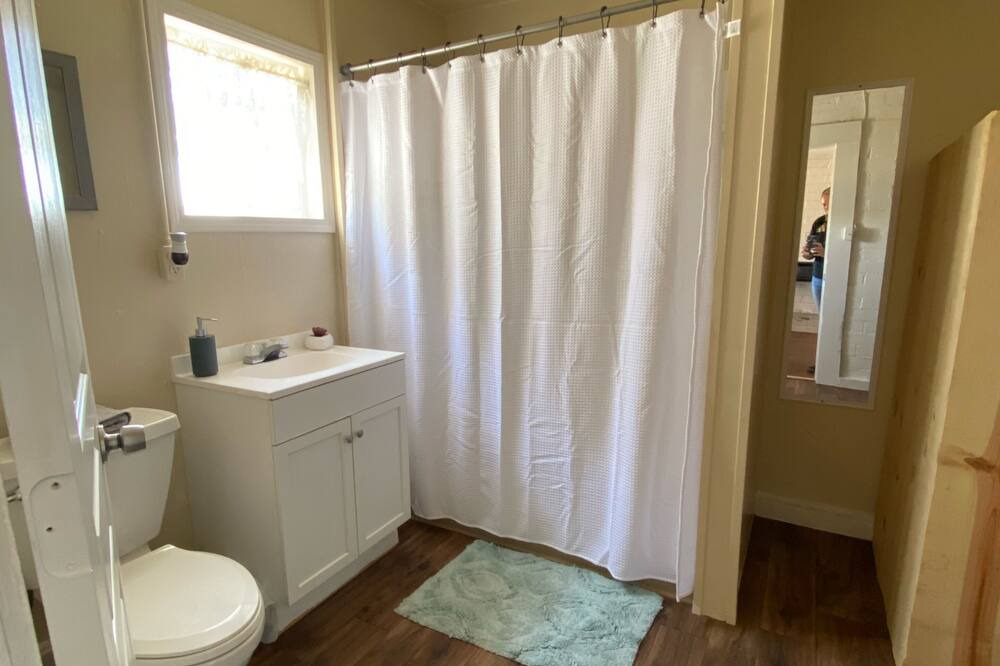 Photo of Bathroom in Lindsay