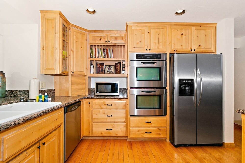 Photo of Others in Castle Glen Estates
