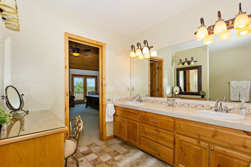 Photo of Others in Castle Glen Estates