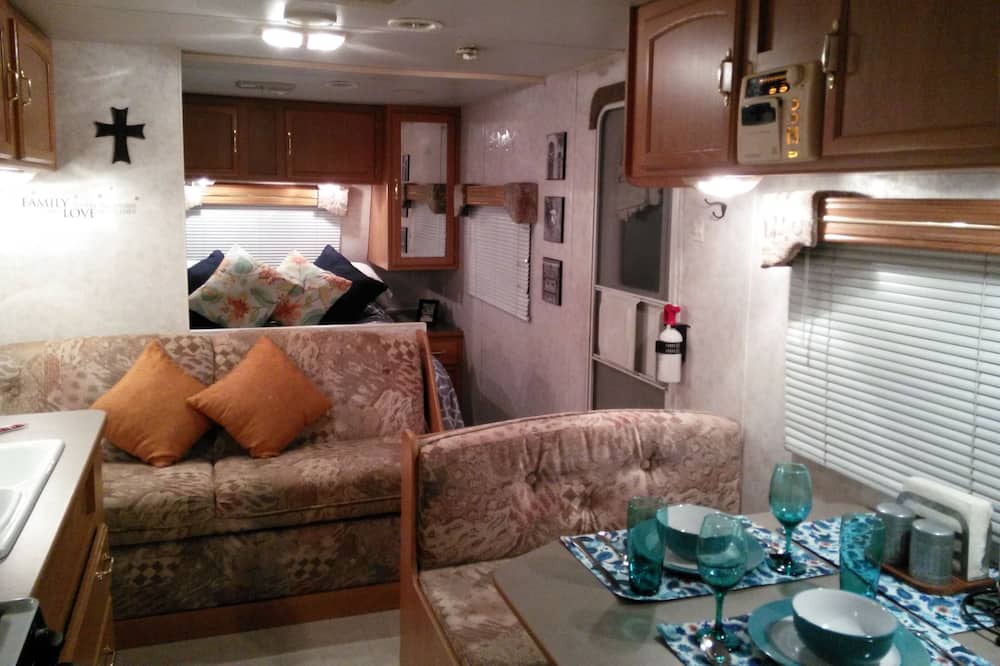 Photo of Livingroom in Woodlake