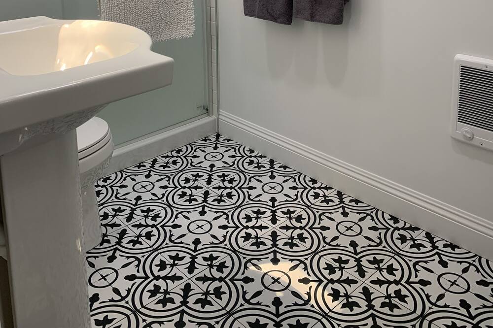 Photo of Bathroom in Carson City