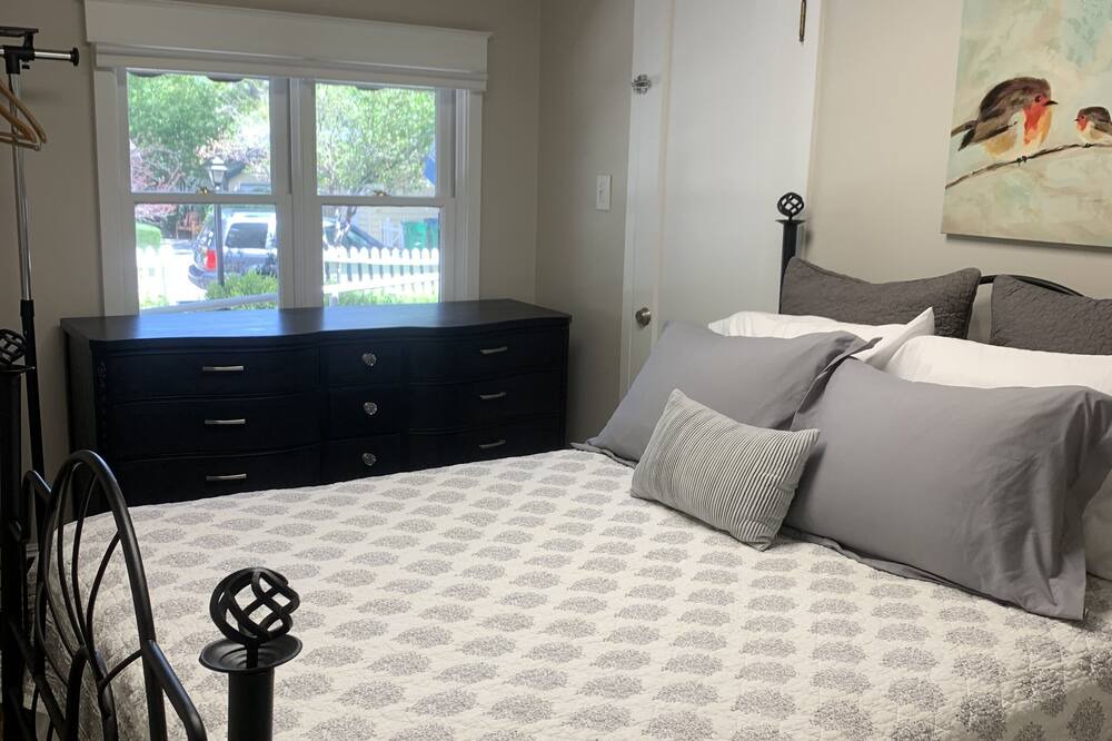 Photo of Bedroom in Carson City