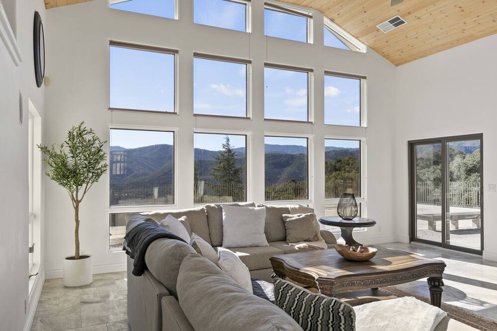 Photo of Livingroom in Carmel Valley