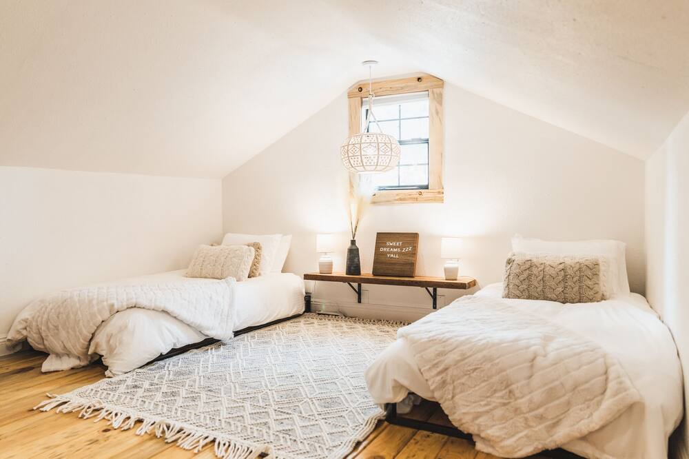 Photo of Bedroom in North Fork