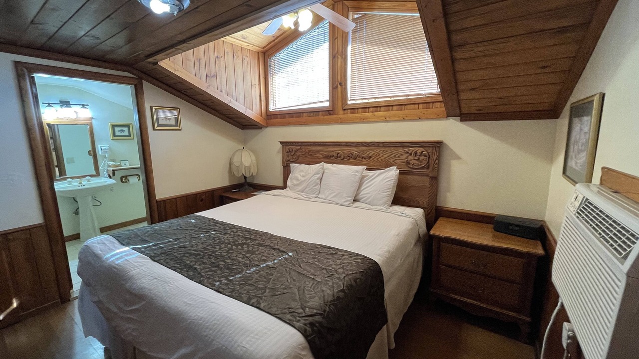 Photo of Bedroom in Kernville