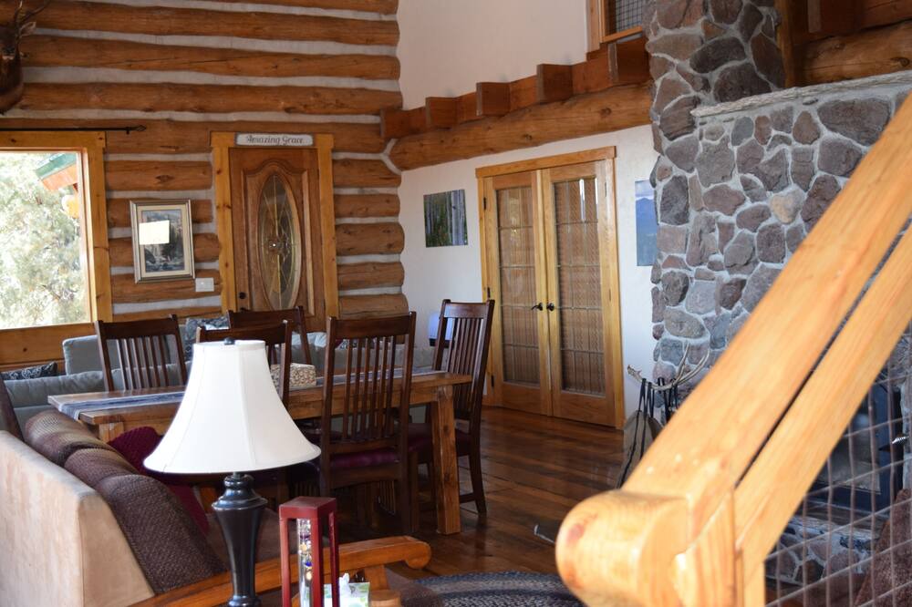 Photo of Livingroom in Reno