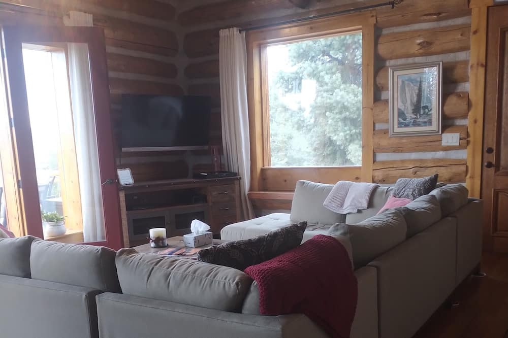 Photo of Livingroom in Reno