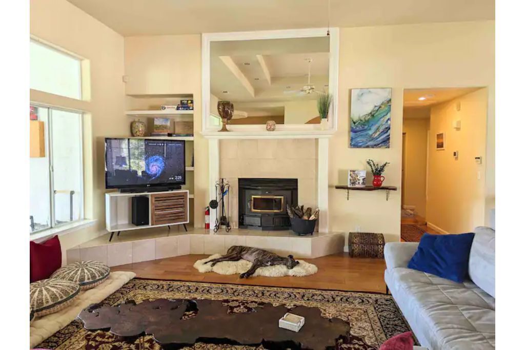 Photo of Livingroom in Oakhurst