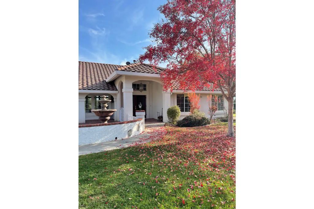 Photo of Outdoor in Oakhurst