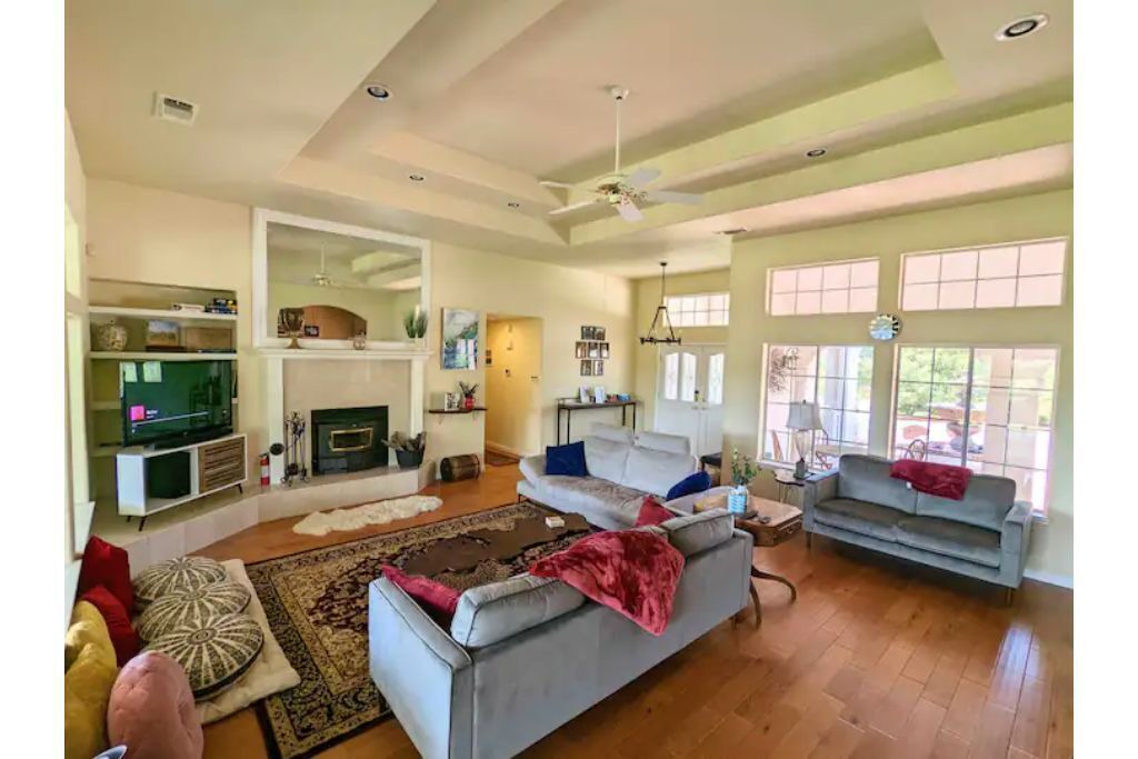 Photo of Livingroom in Oakhurst