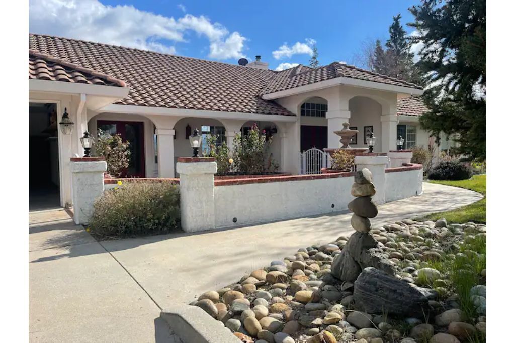 Photo of Outdoor in Oakhurst