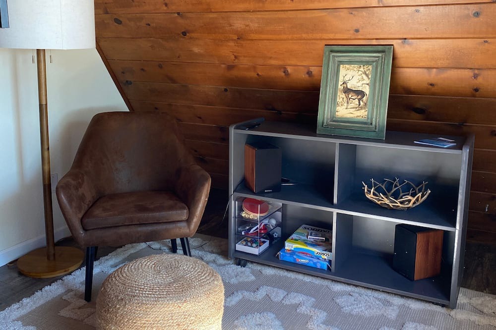 Photo of Livingroom in Exeter