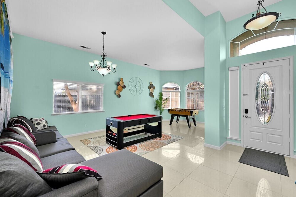 Photo of Livingroom in Roosevelt
