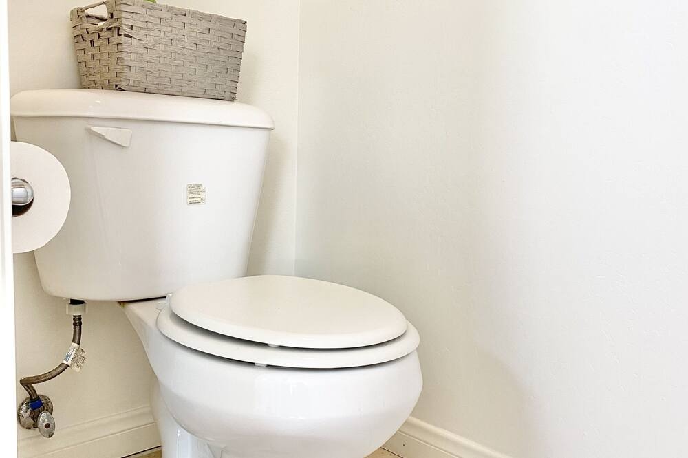 Photo of Bathroom in Rosedale