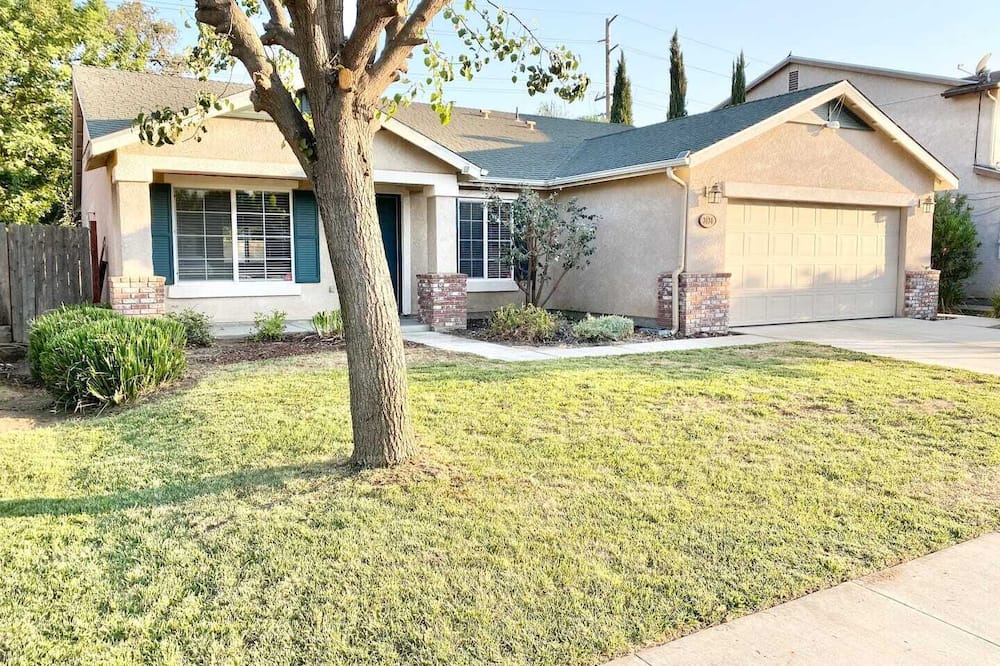 Photo of Others in Visalia