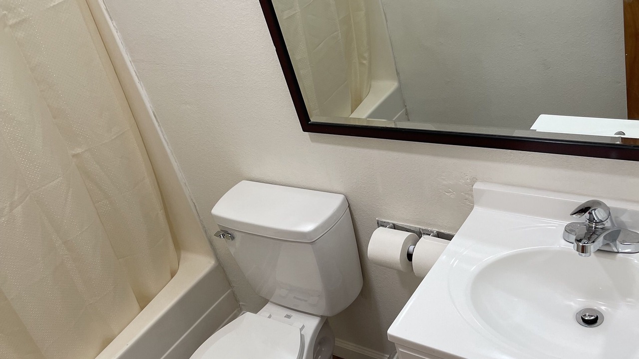 Photo of Bathroom in Red Bluff