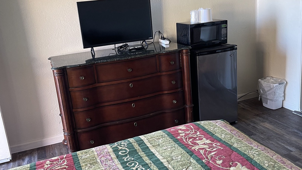 Photo of Bedroom in Red Bluff